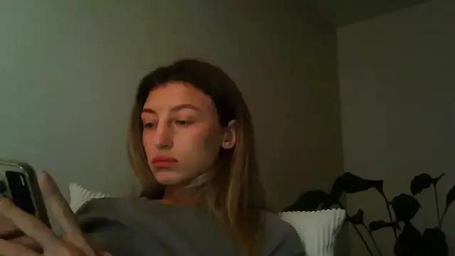 Naked Room Miralyn 