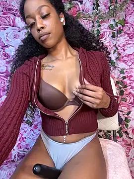 Naked Room mismialove 