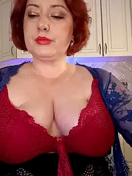 mom4you from StripChat