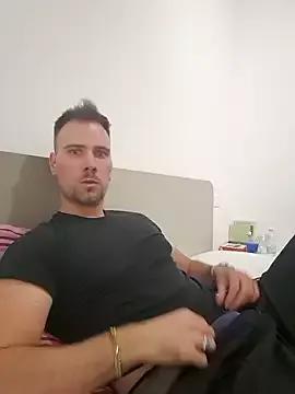 mrlyuis from StripChat is Freechat