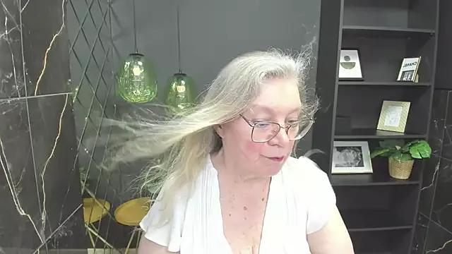 NataliMellow from StripChat