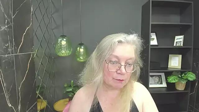 NataliMellow from StripChat