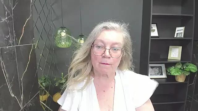 NataliMellow from StripChat