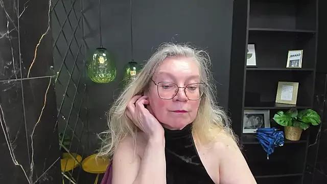 NataliMellow from StripChat