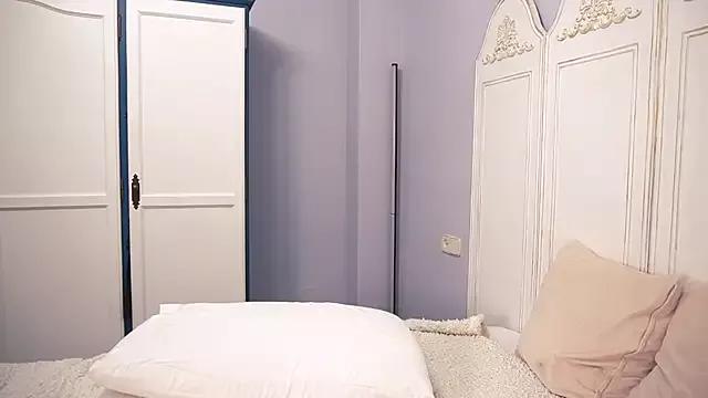 new_dee from StripChat is Freechat