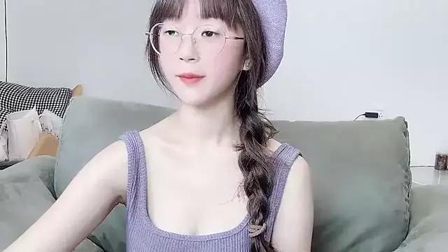nini_a from StripChat
