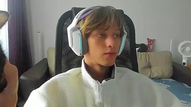 Naked Room Ostin_meow 