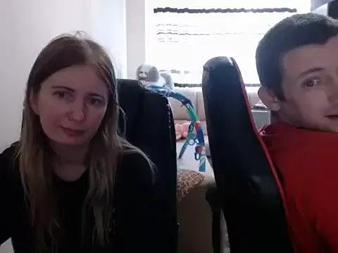 PeterAndJen from StripChat