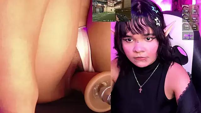 PetiteSalome from StripChat