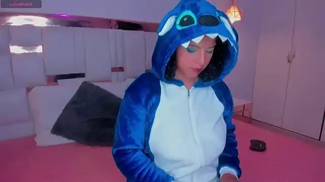 PittAndLunaa from StripChat