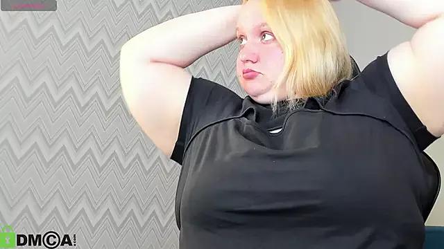 polly_greartt from StripChat