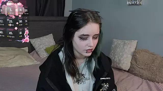 PortiaHedge from StripChat is Freechat