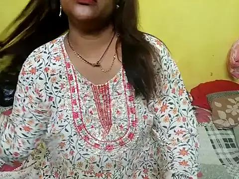 Princessroooh from StripChat is Freechat