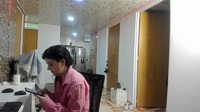 queemking from StripChat