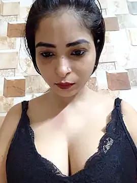 QUEEN-ADITI from StripChat