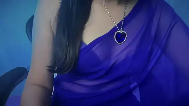 Queen_Angelena from StripChat