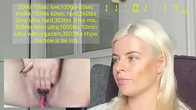 queenofthenighttt from StripChat