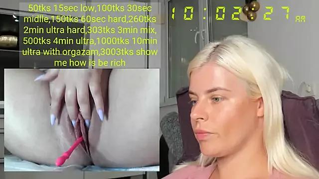 queenofthenighttt from StripChat
