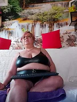 QueenPammy1 from StripChat