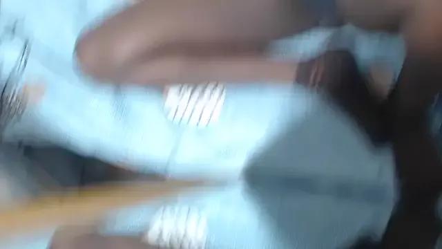 Reevai77 from StripChat