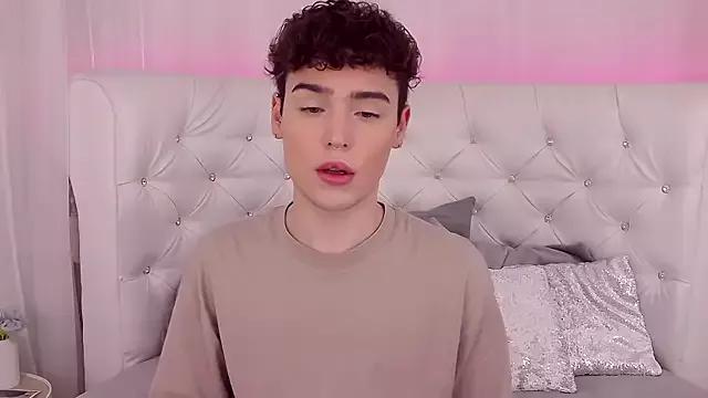 RobbyCharming from StripChat