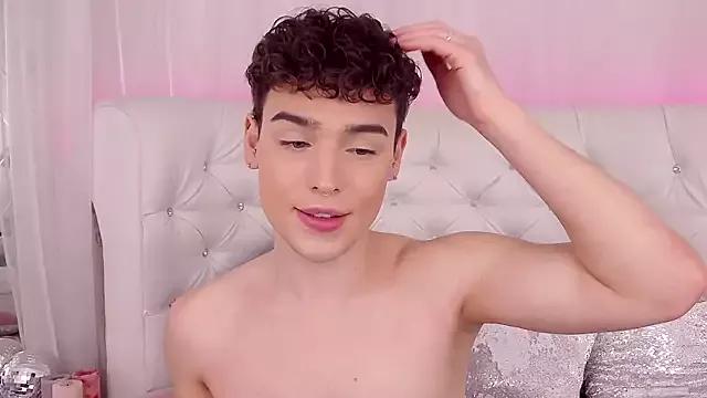 RobbyCharming from StripChat