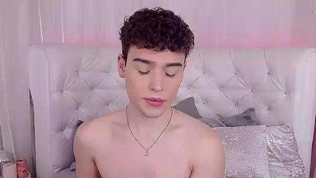 RobbyCharming from StripChat