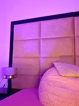 Naked Room RominaaReyes 