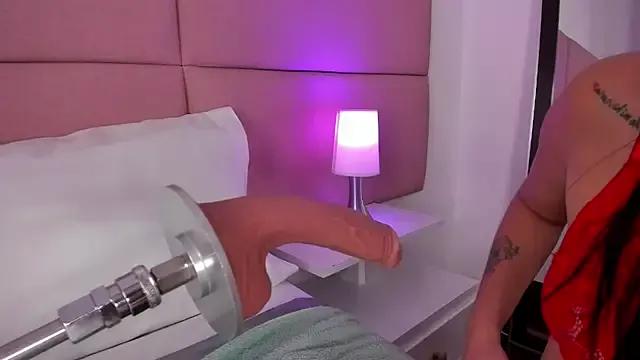 Naked Room SammyMorales 