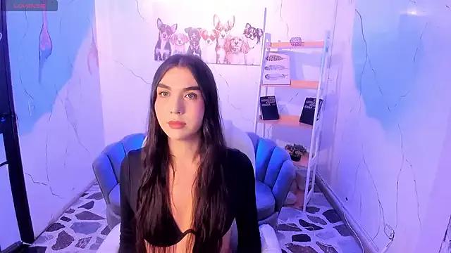 saracaball_ from StripChat