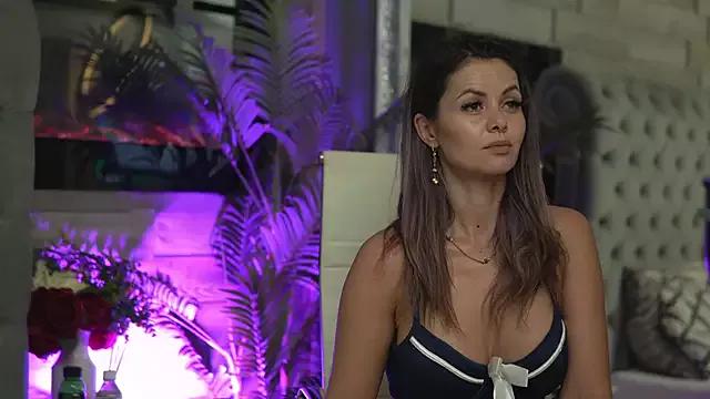 Naked Room SeductiveMom 