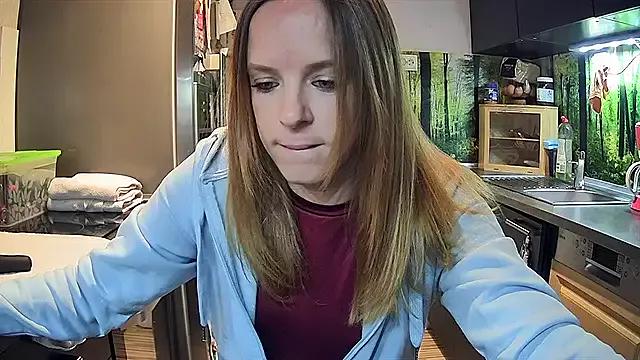 SexyMilf_37 from StripChat