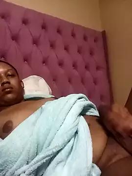 ShooingBunch from StripChat