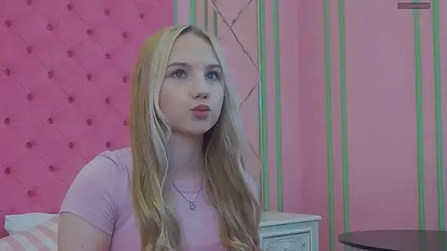 Sky_Cutie from StripChat