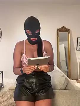 swedishbaddie from StripChat