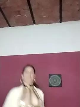 sweetbabyass from StripChat