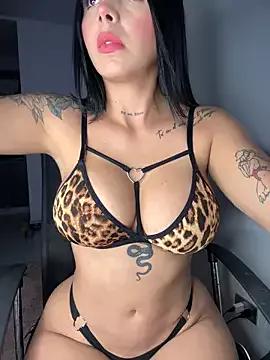 Naked Room Tamyjenkins1 