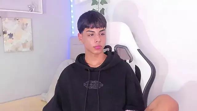 Thomas_wil from StripChat