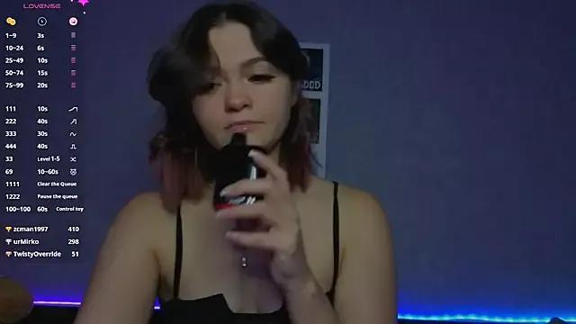 Tira_Mizu from StripChat