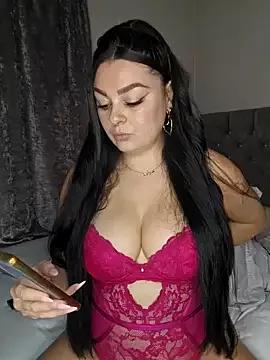 Naked Room UK_bella 