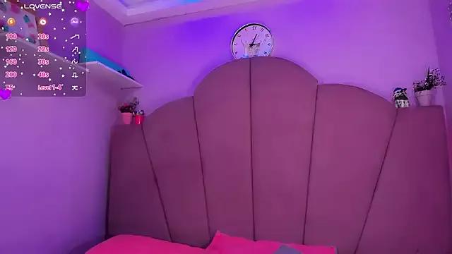 Valeria_Rouss from StripChat