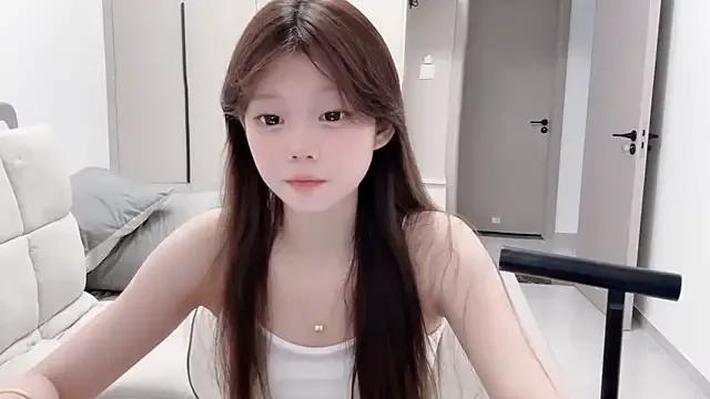 yang-yang-yang from StripChat is Freechat