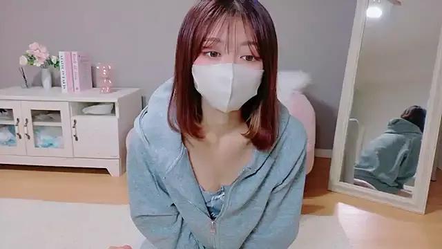 Naked Room Yuna-ch 